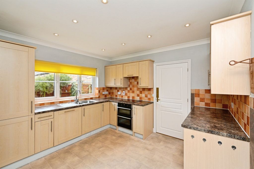 Property photo 3 of 22