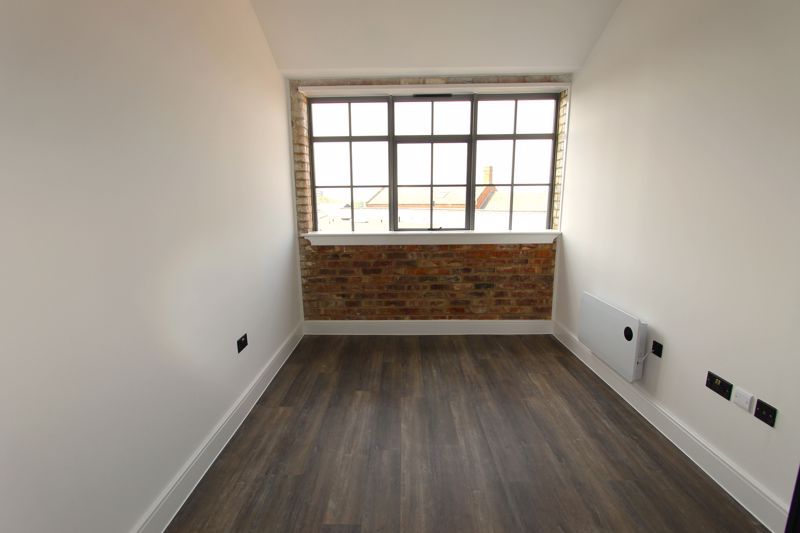 Property photo 3 of 13 Photo 9