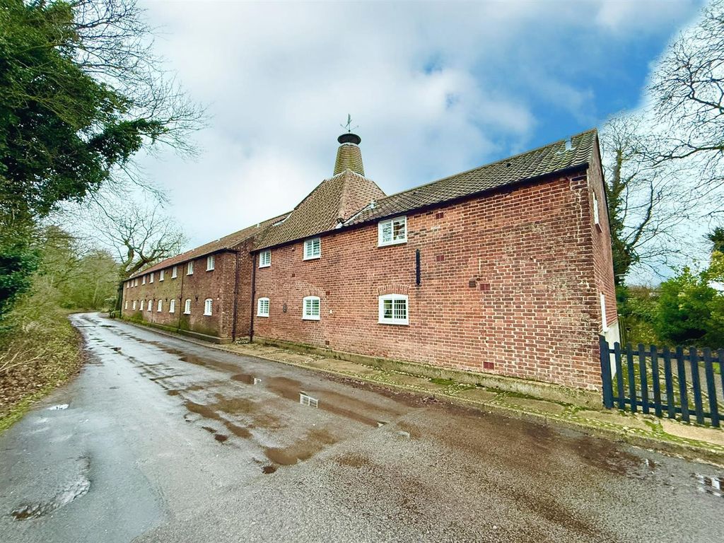 Property photo 1 of 18 Womack Residences