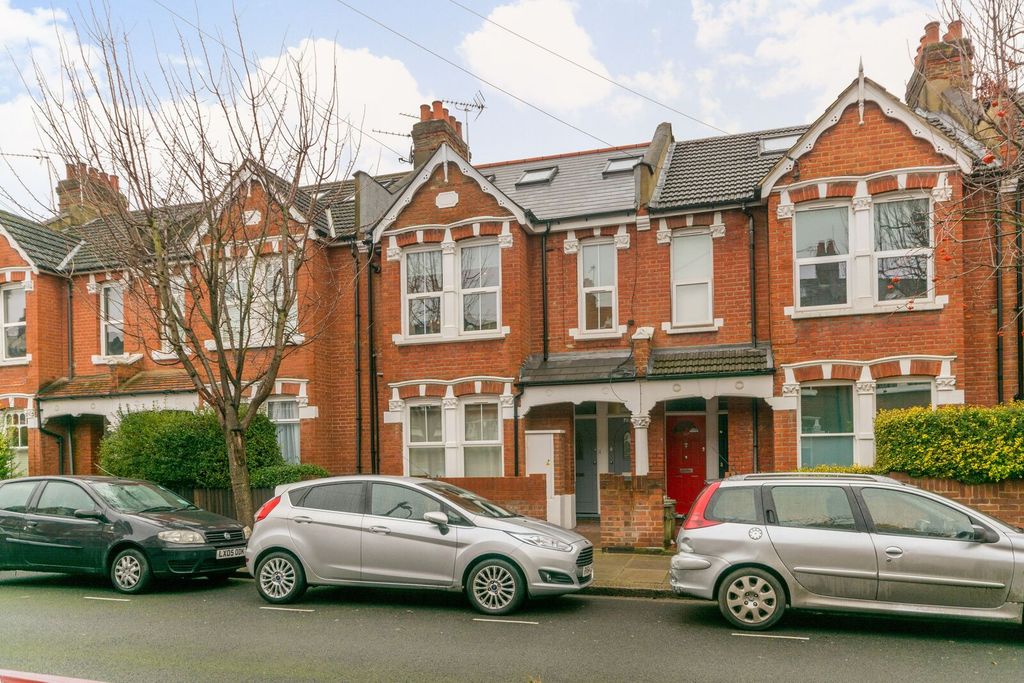 Property photo 1 of 7