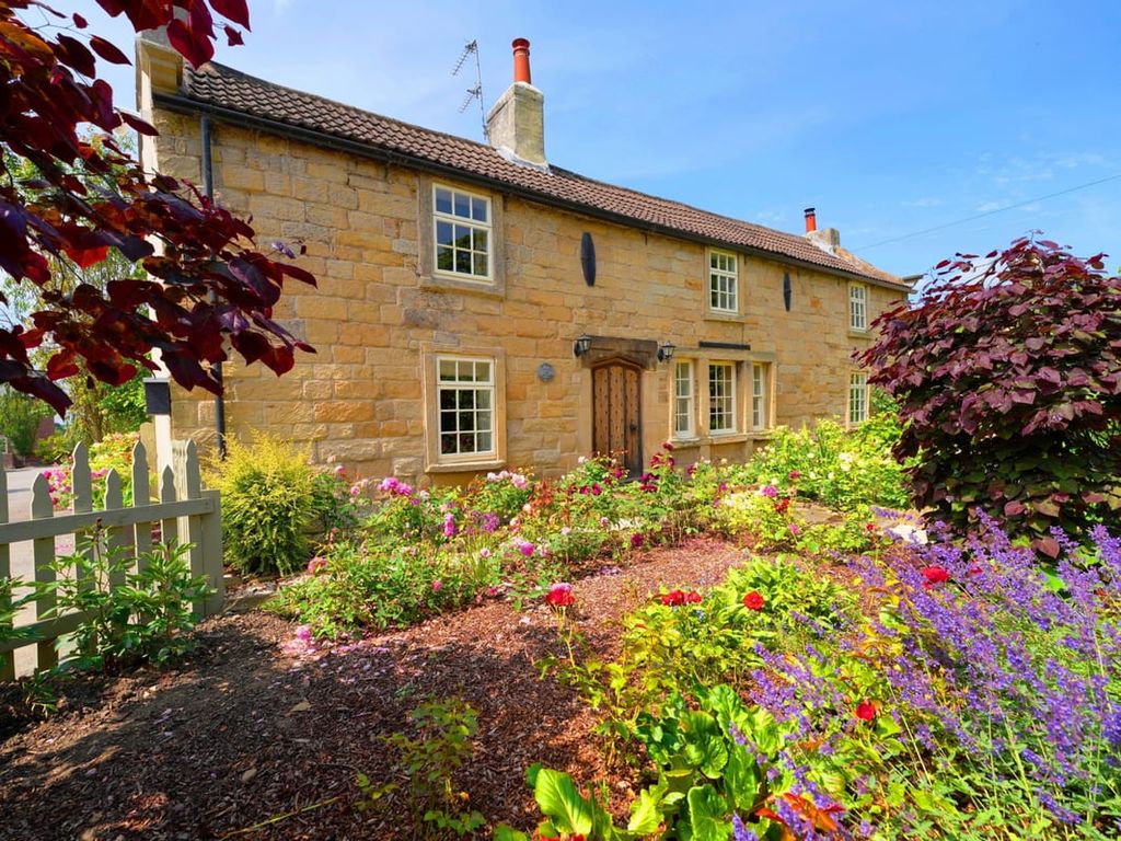Property photo 3 of 72