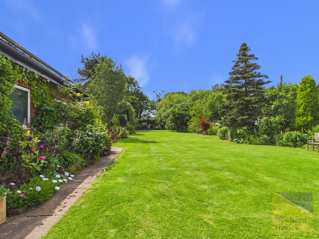 Property photo 2 of 40