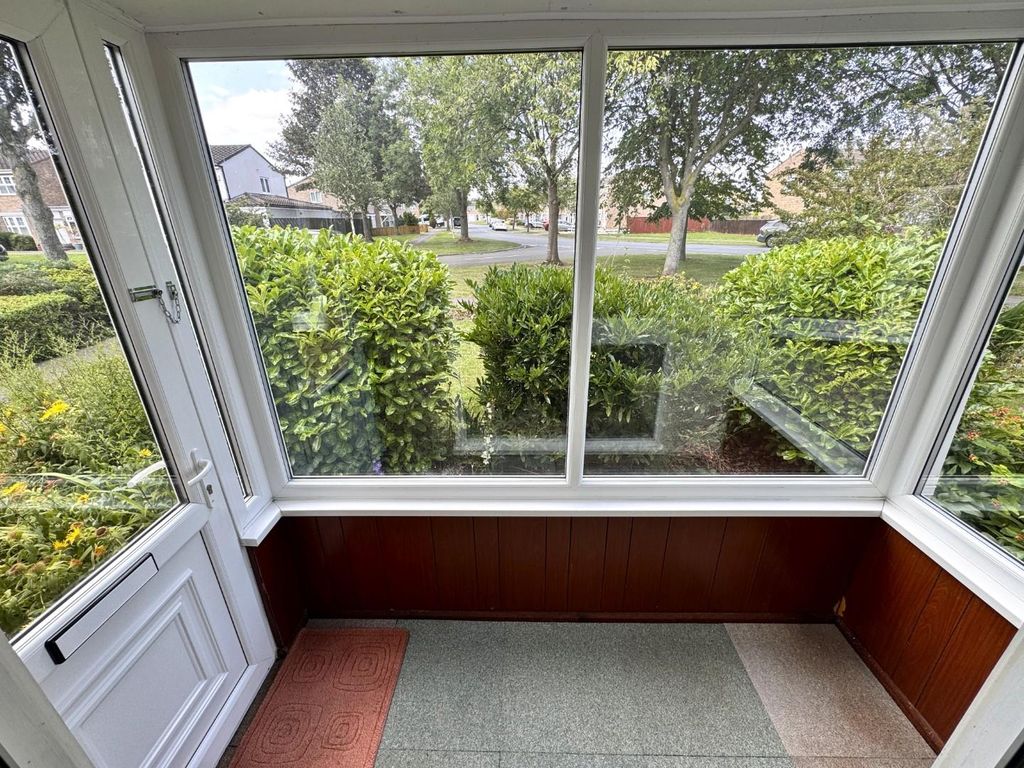 Property photo 3 of 20 Porch