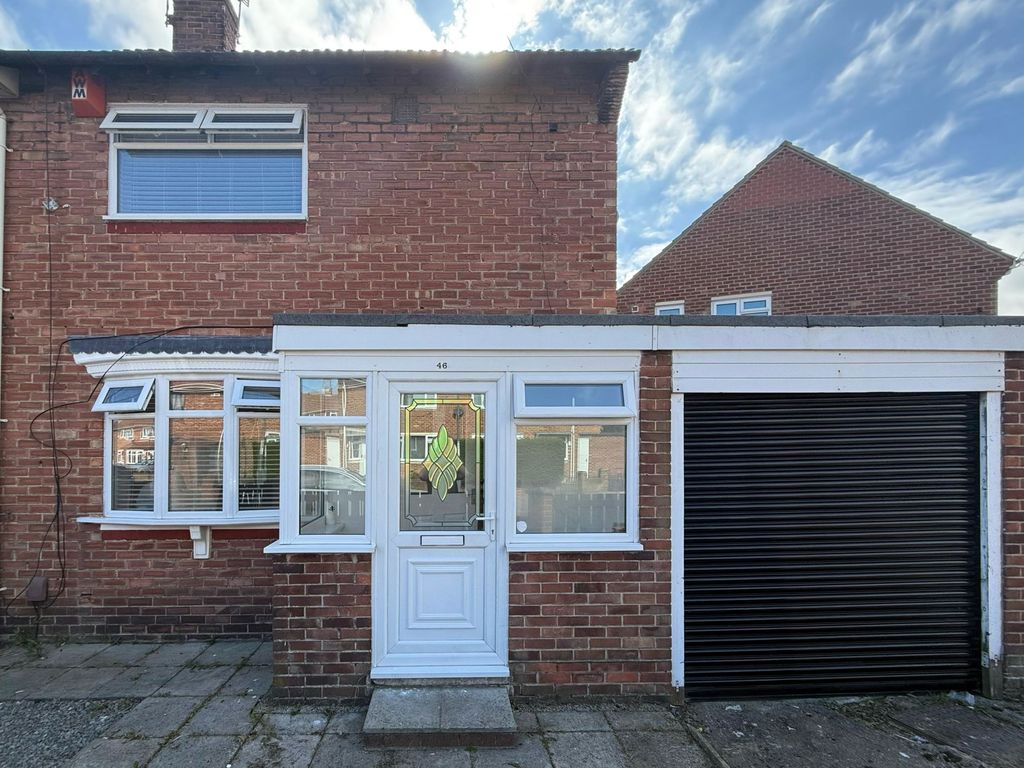 Property photo 1 of 11