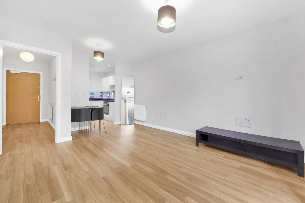 Property photo 2 of 11 Photo 6