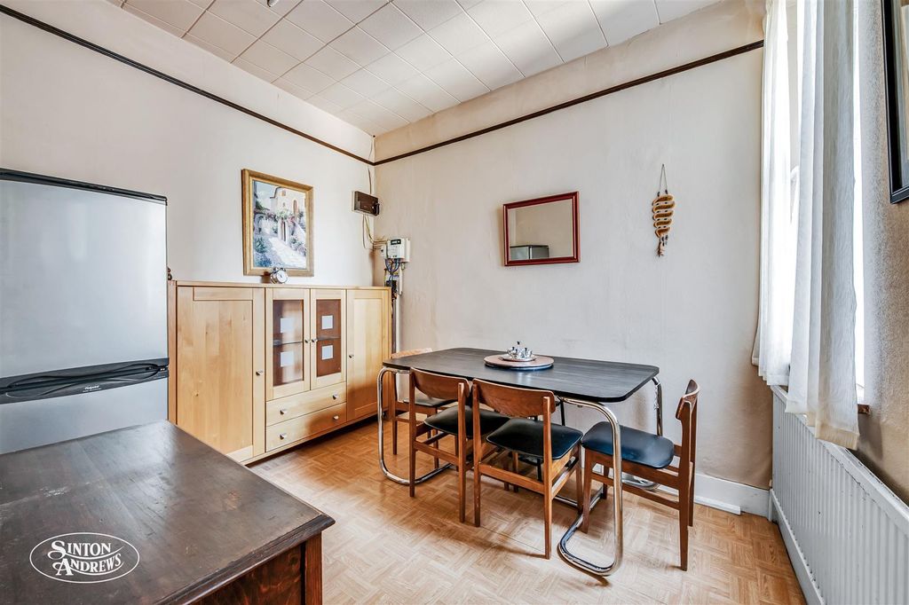 Property photo 3 of 11 62 Leighton Road-6.Jpg