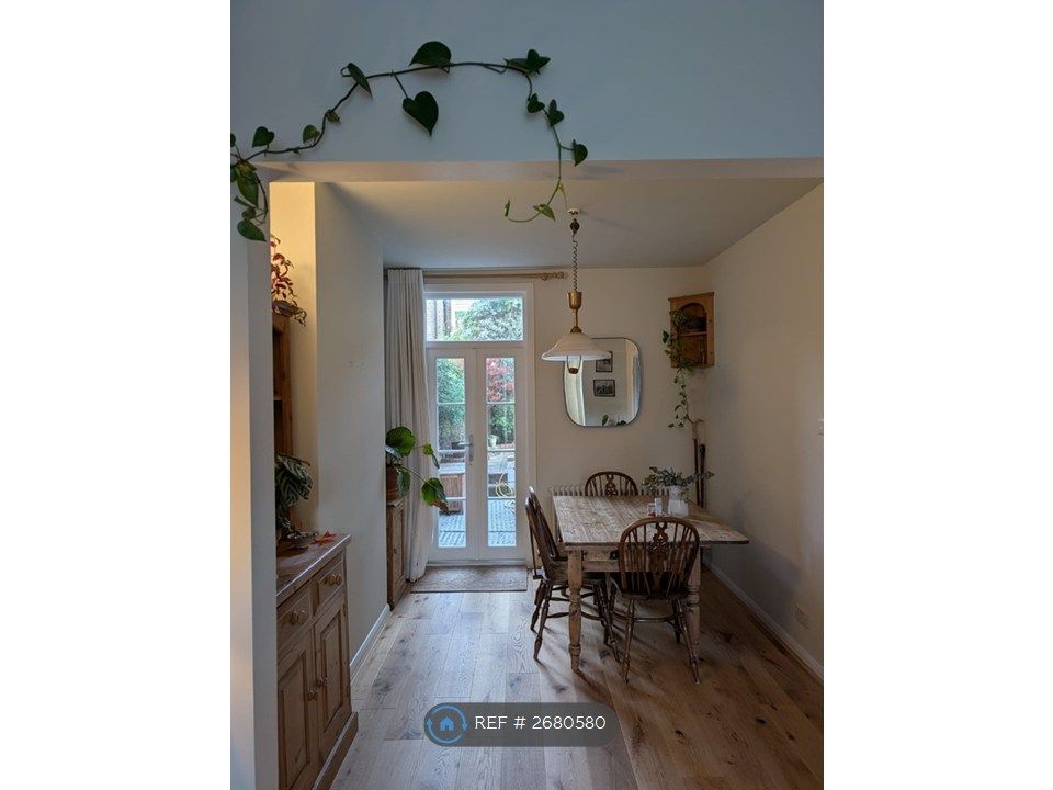 Property photo 3 of 13 Dining Room