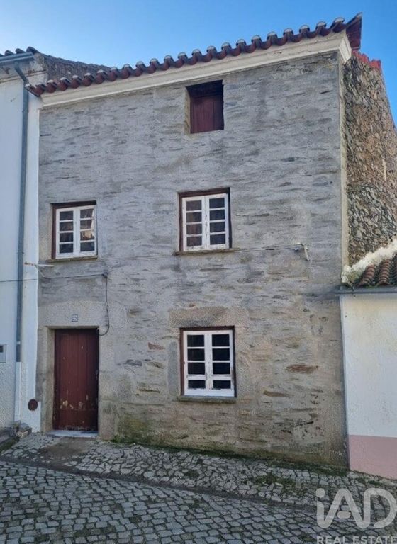 Property photo 2 of 32