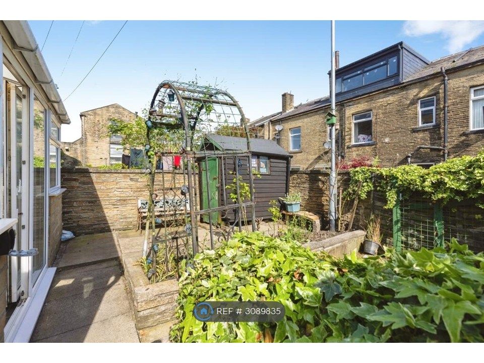 Property photo 2 of 16