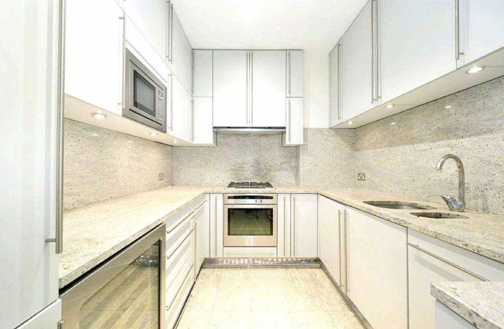 Property photo 3 of 5