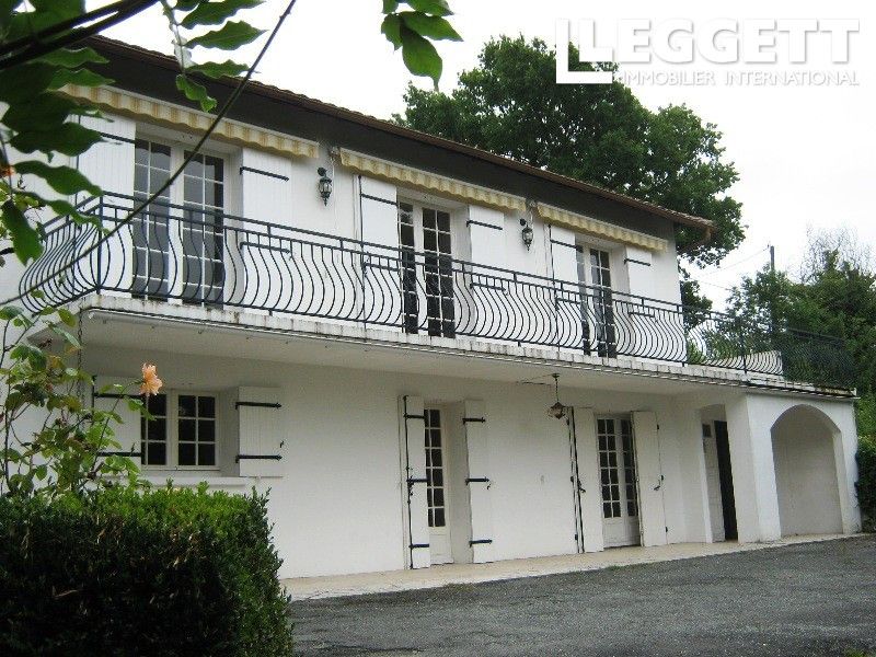 Property photo 2 of 10