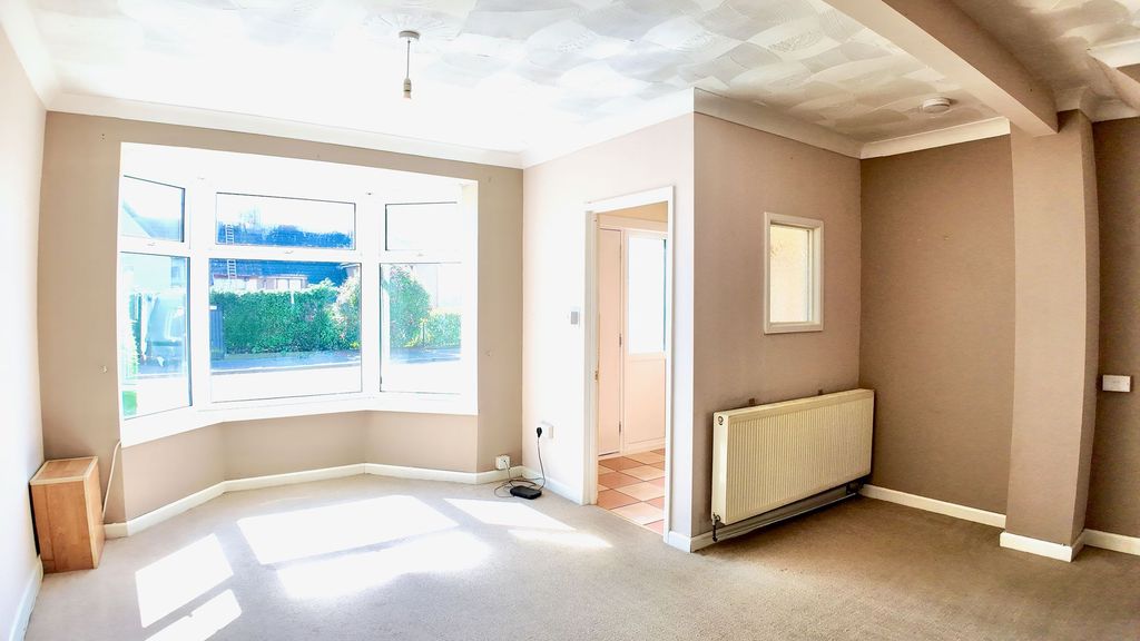 Property photo 2 of 21