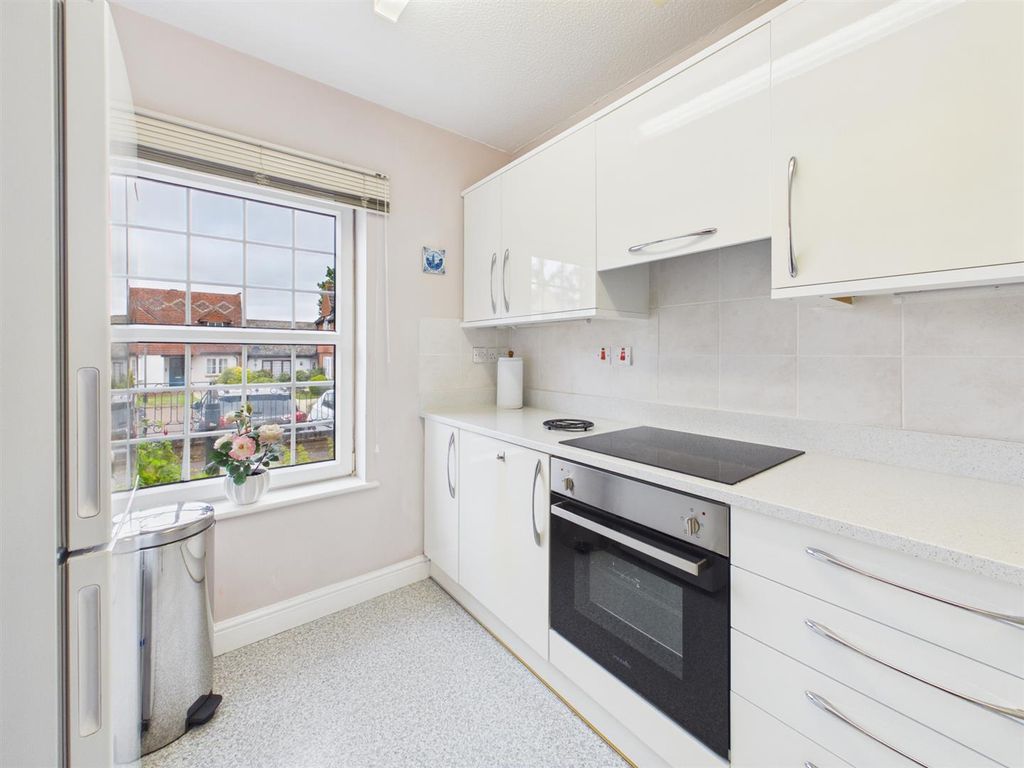 Property photo 2 of 7 Cam05510G0-Pr0235-Still002.Jpg