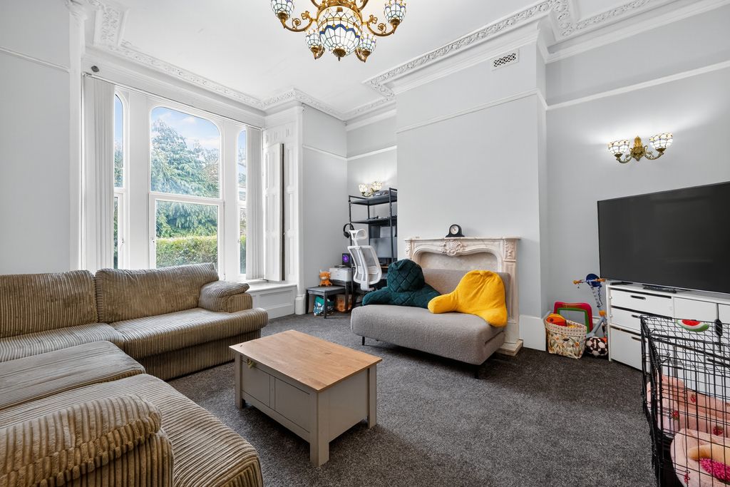 Property photo 3 of 20