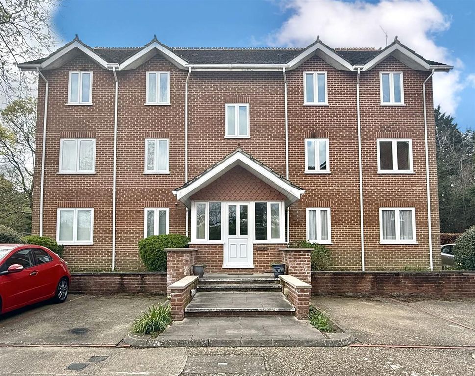 Property photo 1 of 11 Front Aspect