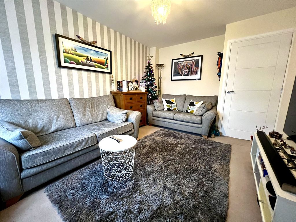 Property photo 3 of 14 Picture No. 05