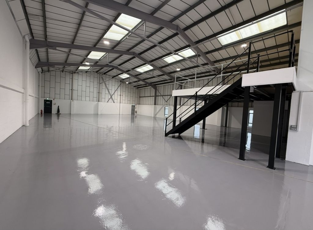 Property photo 2 of 6