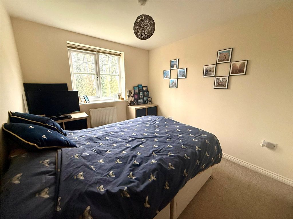 Property photo 3 of 11 Picture No. 06