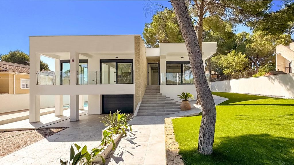 Property photo 1 of 50