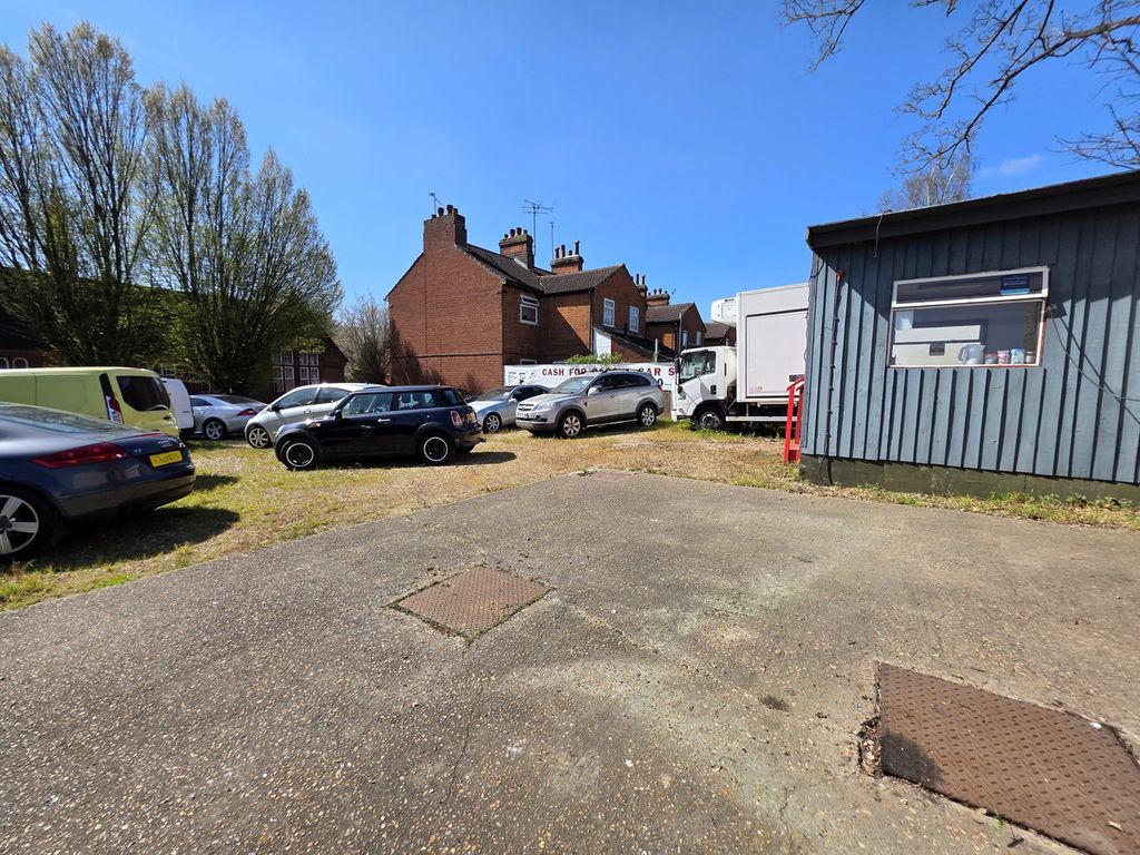 Property photo 2 of 5