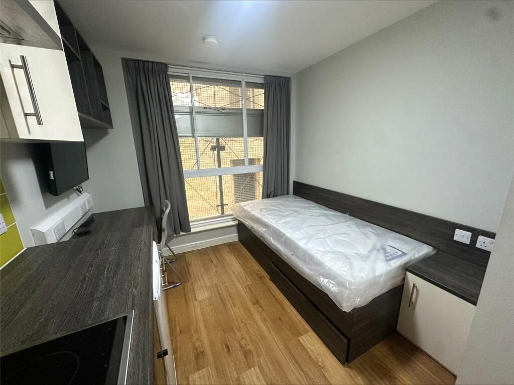 Property photo 3 of 8