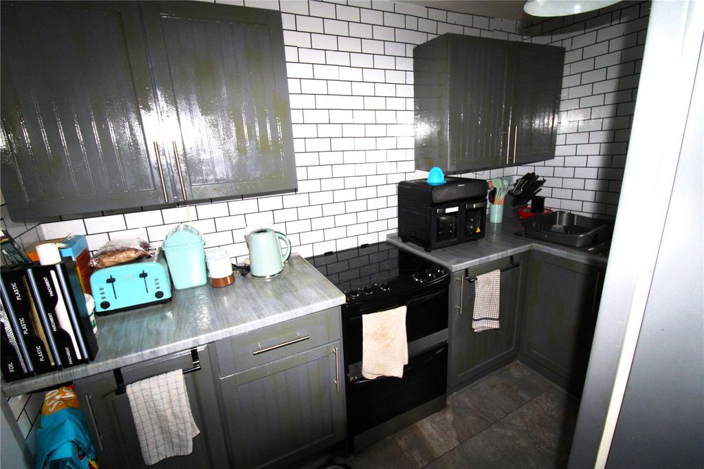 Property photo 3 of 4 Picture No. 05
