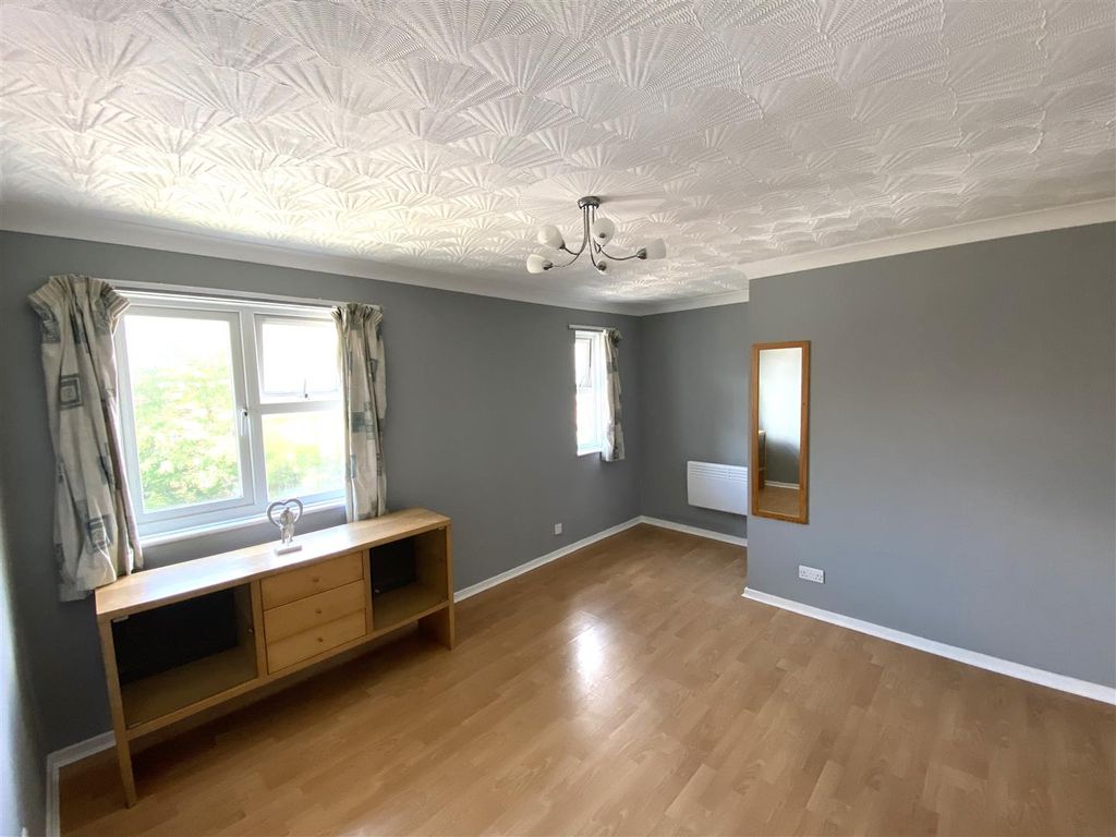 Property photo 2 of 6 Img_8336.Jpg