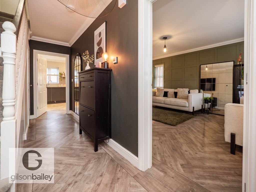 Property photo 2 of 25