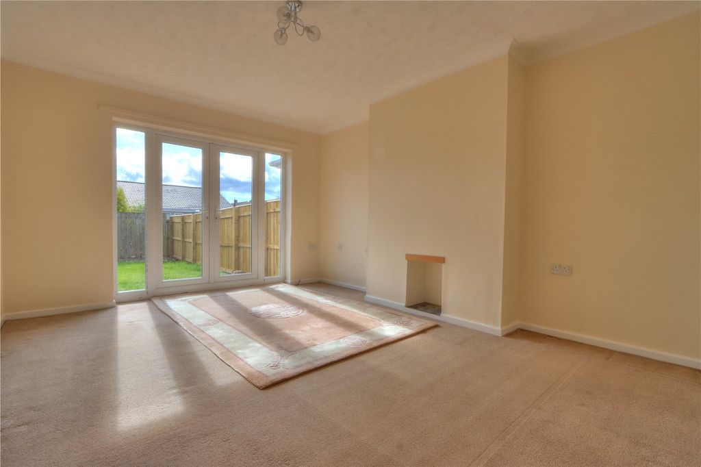 Property photo 2 of 8 Picture No. 04