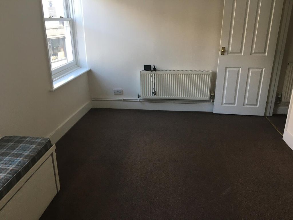 Property photo 3 of 11 Bedroom