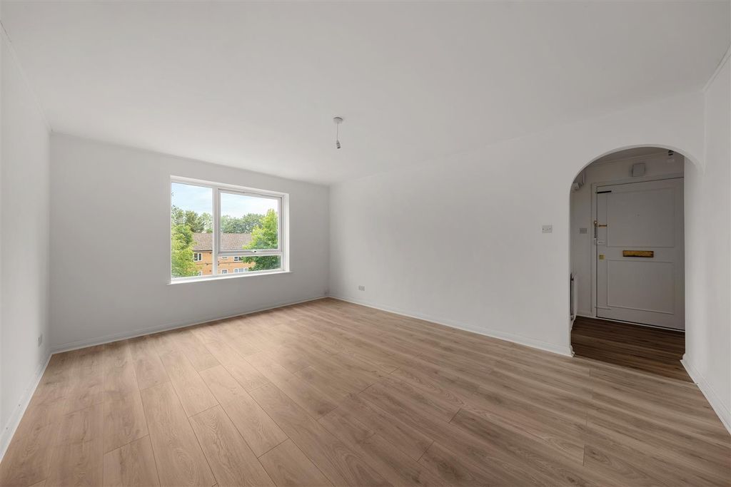 Property photo 2 of 12 094A6514.Jpg