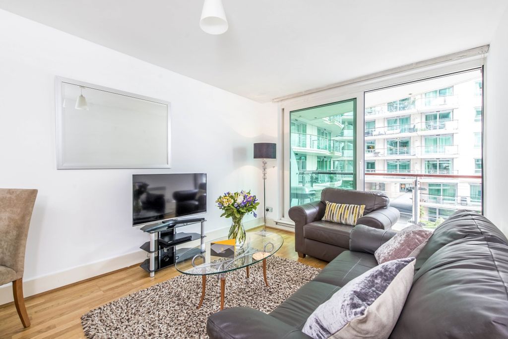 Property photo 3 of 11 Portland Brown-30...