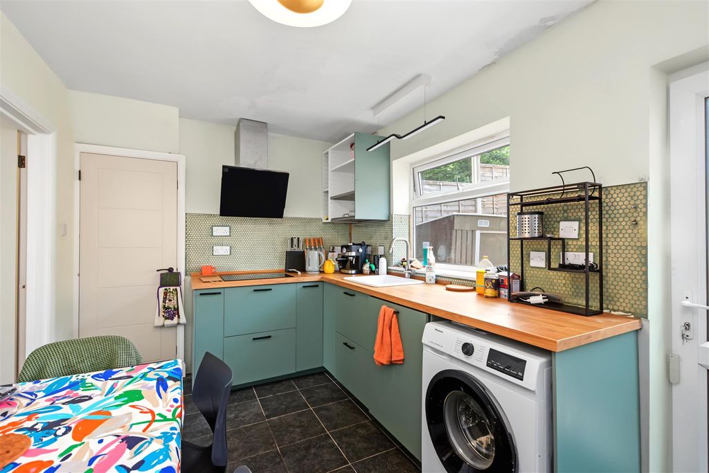 Property photo 2 of 12 Kitchen_2.Jpeg