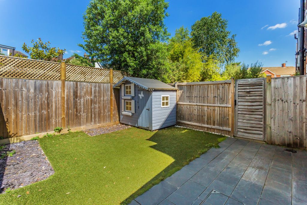 Property photo 3 of 24 Arden 2.Jpg