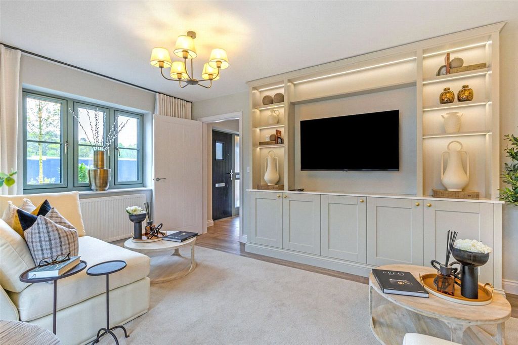 Property photo 3 of 23 Picture No. 28