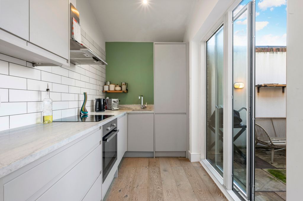 Property photo 2 of 13 Picture No. 09