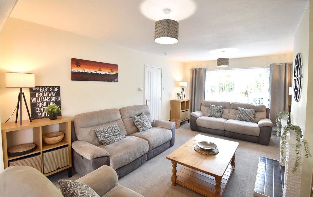 Property photo 2 of 18 Living Room