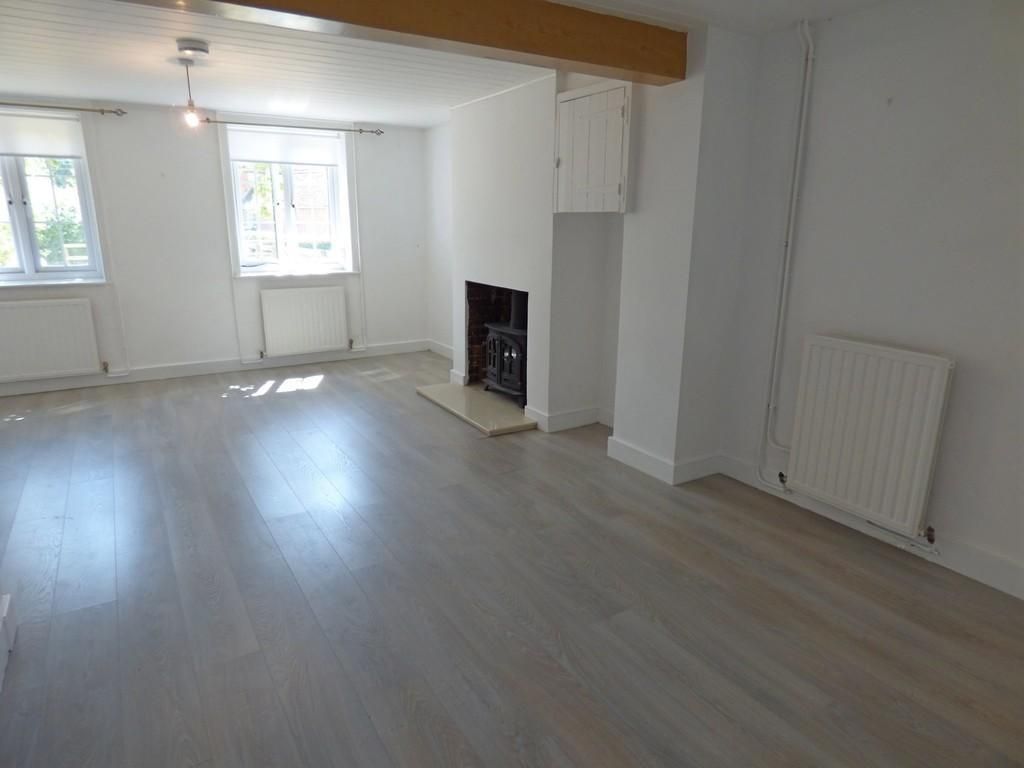 Property photo 3 of 20 Sitting/Dining Room