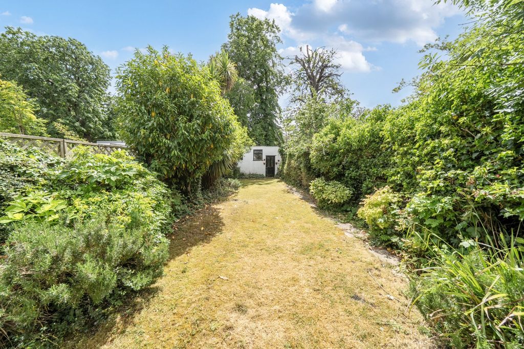 Property photo 3 of 21 Picture No. 33