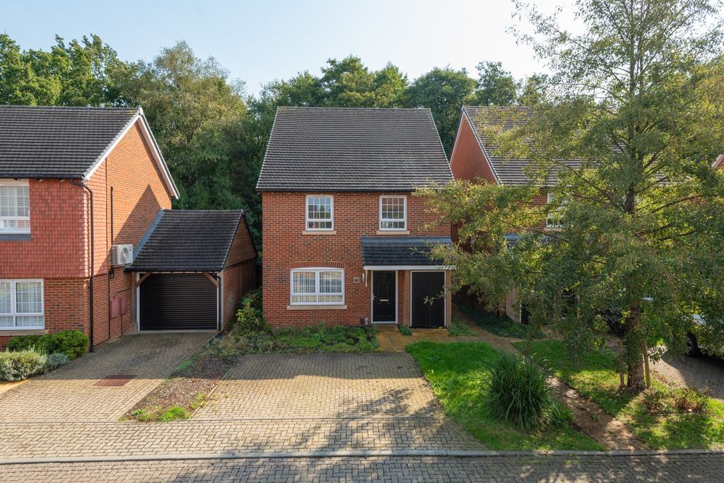 Property photo 1 of 18 5476643