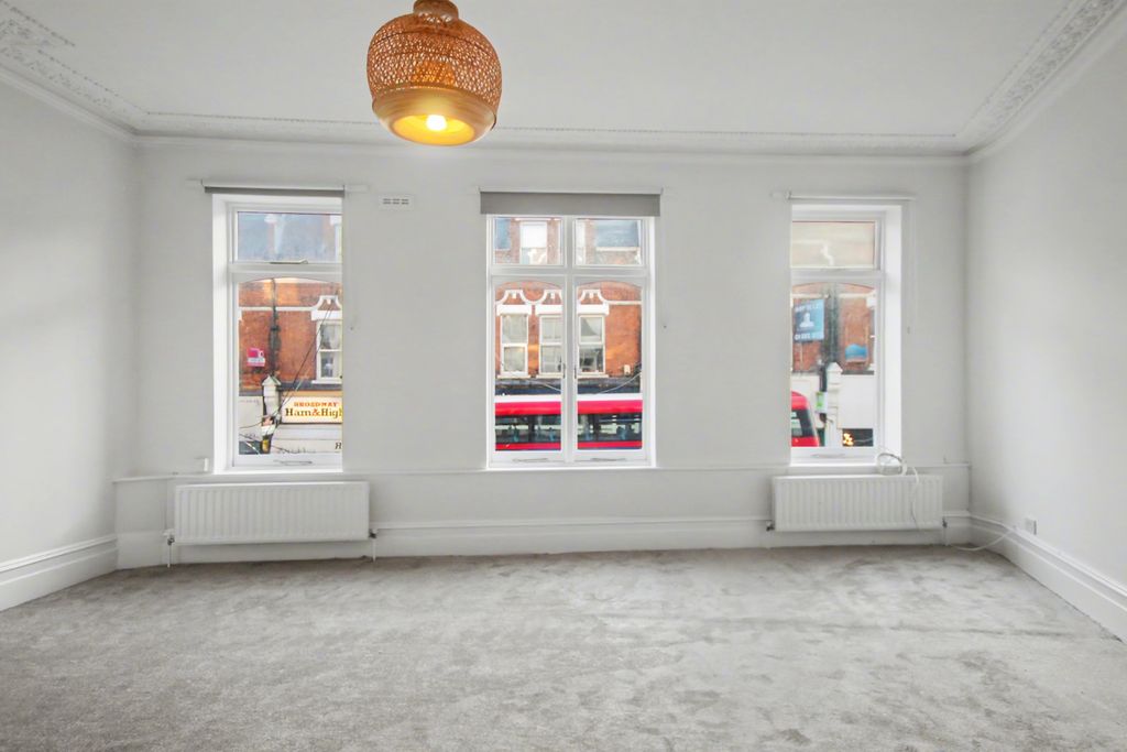 Property photo 3 of 8 3.Jpg