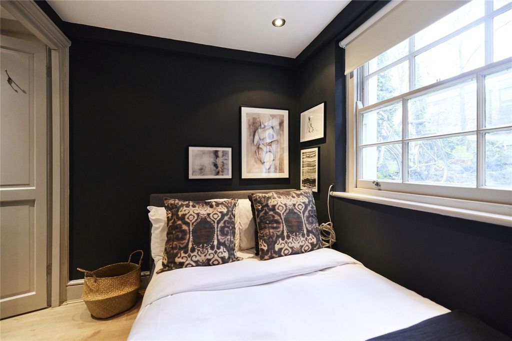 Property photo 3 of 9