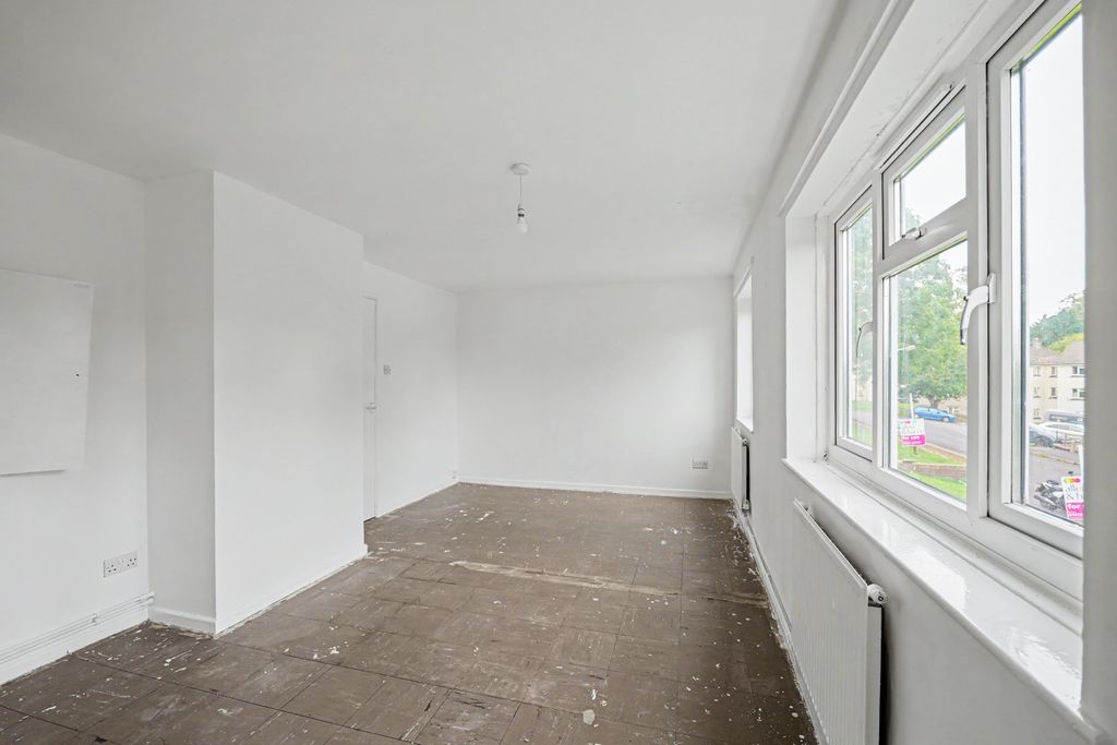 Property photo 3 of 15 103 Feltham Drive, Frome, Somerset, BA11 5Ah