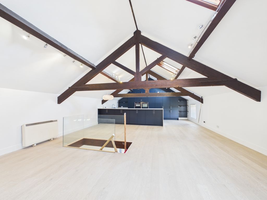 Property photo 3 of 22 Open Plan