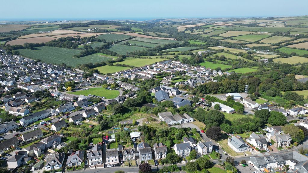 Property photo 3 of 9