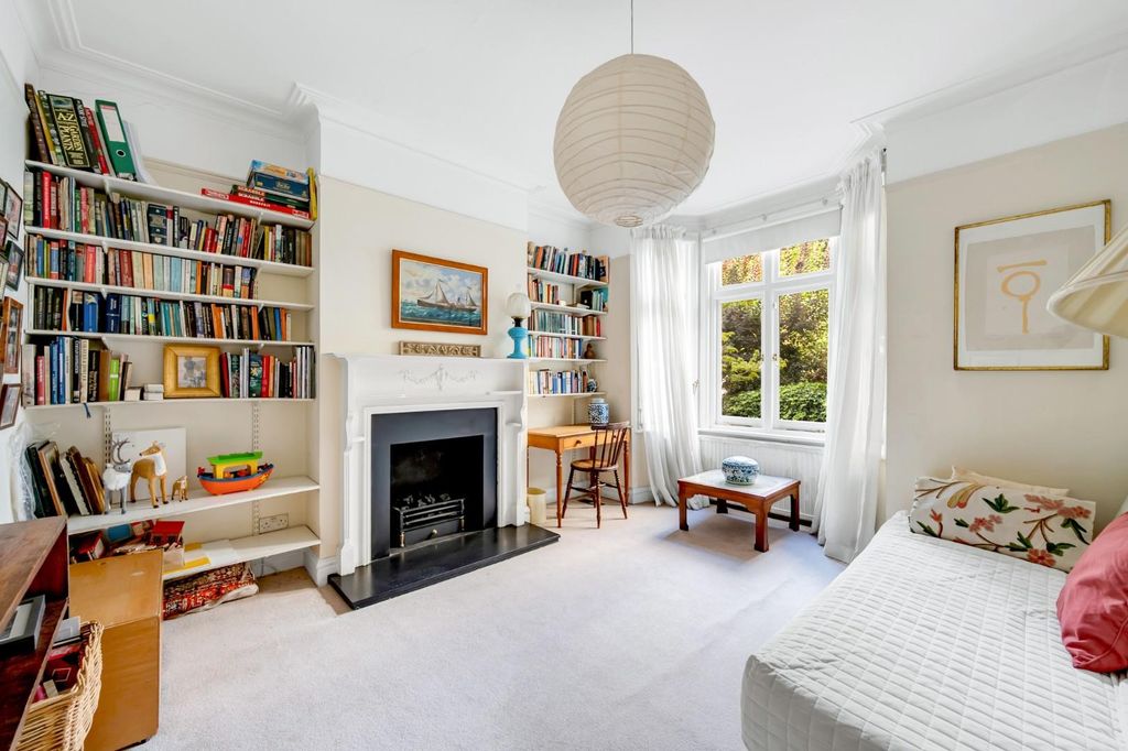 Property photo 3 of 18 40A Hazledene Road-3.Jpg
