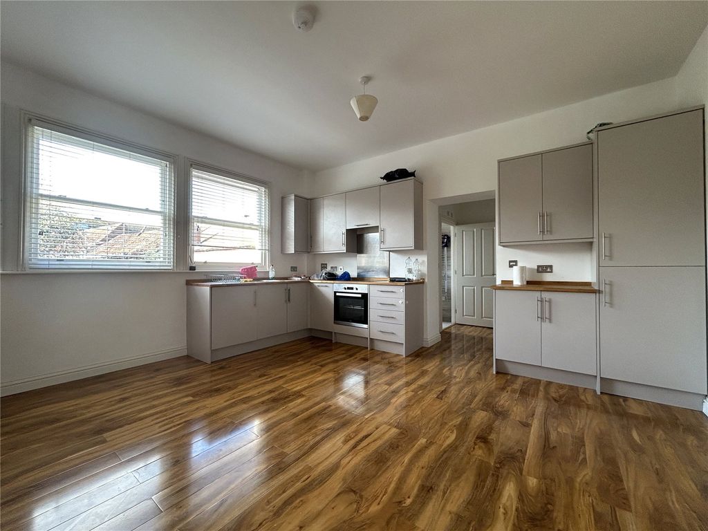 Property photo 2 of 6 Picture No. 08