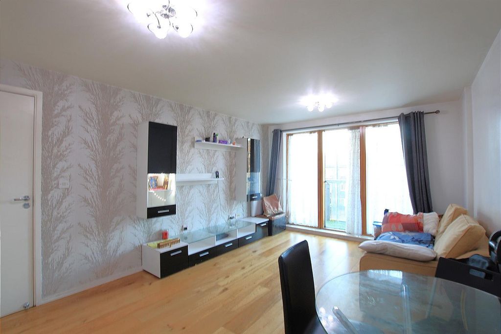 Property photo 2 of 8 Reception Room