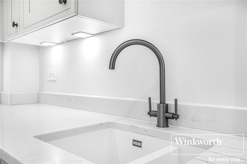 Property photo 3 of 13 Picture No. 02