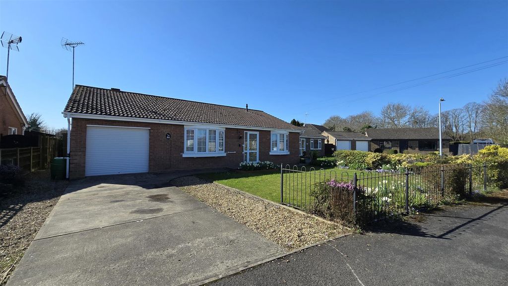 Property photo 1 of 18 Front